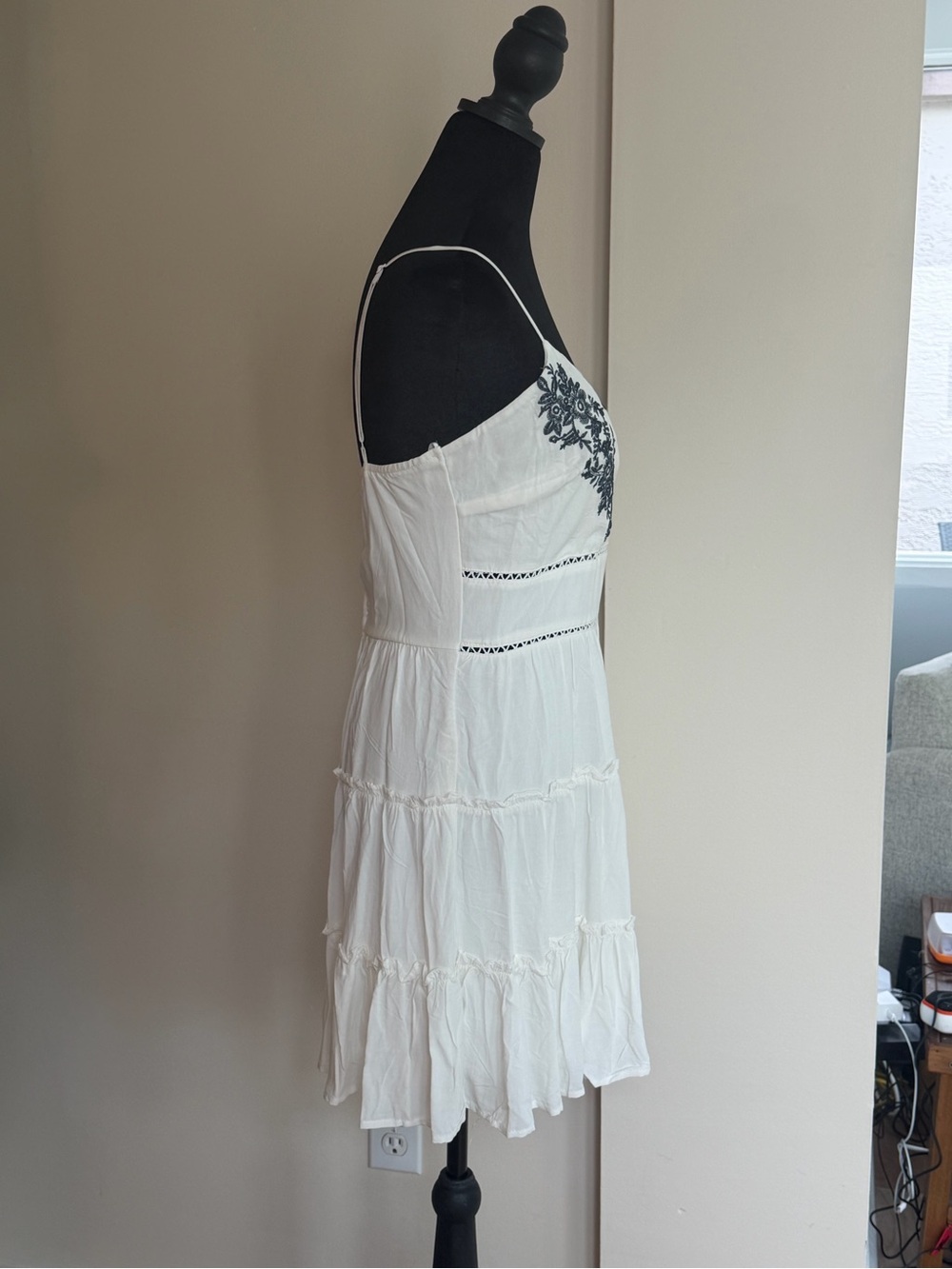 Francesca's Collections White Mini Dress with Blue Floral Embroidery - Picture 3 of 5